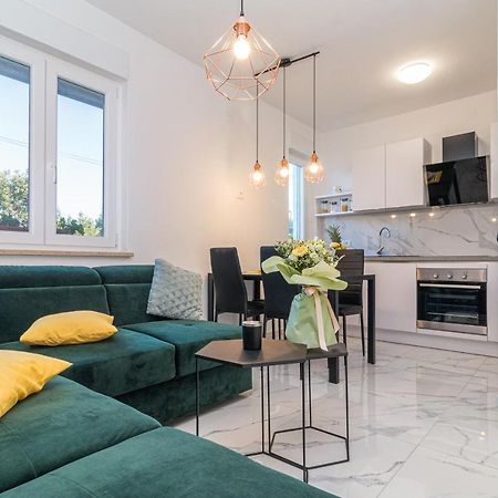 Three Waves Apartment New Pula Buitenkant foto