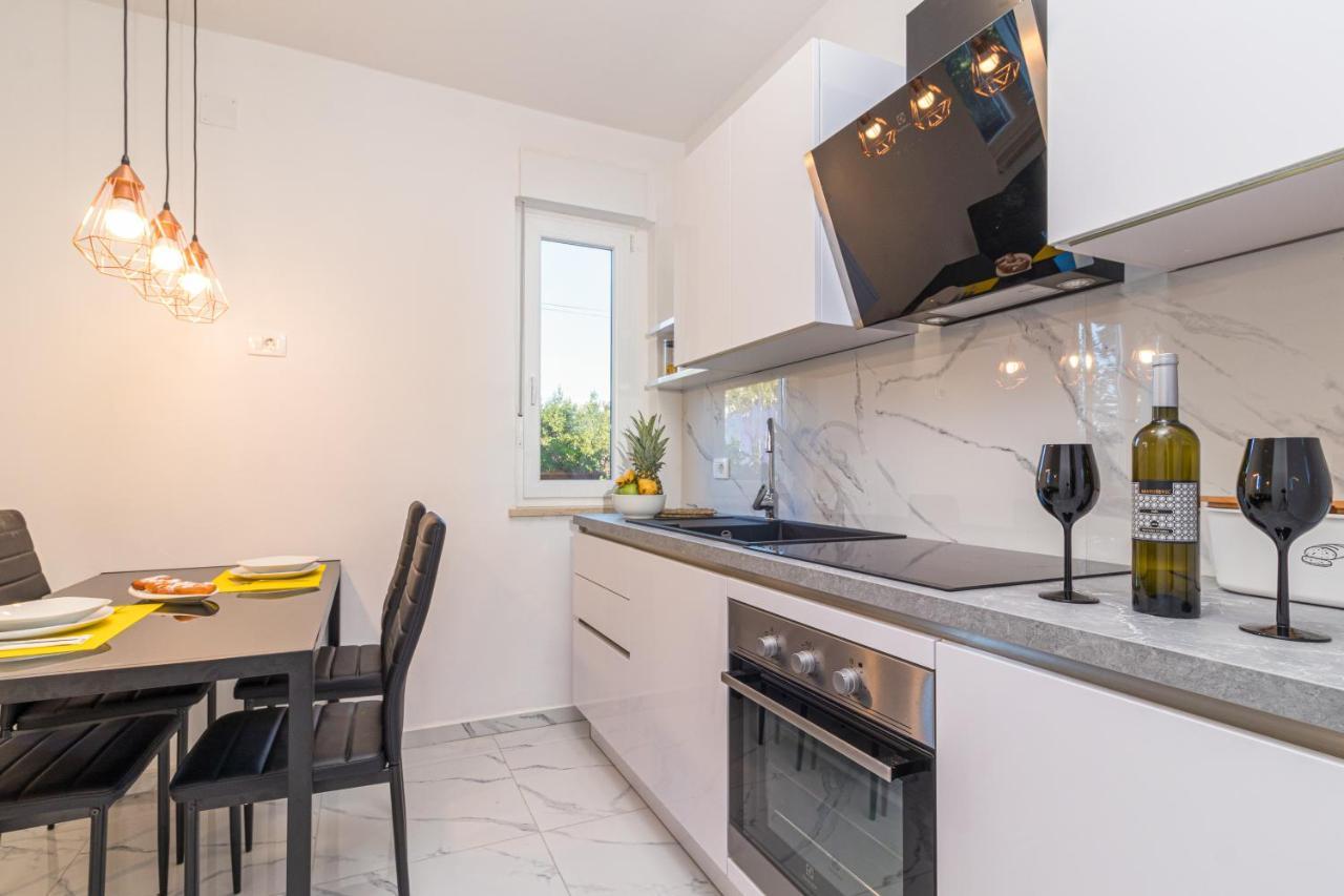 Three Waves Apartment New Pula Buitenkant foto